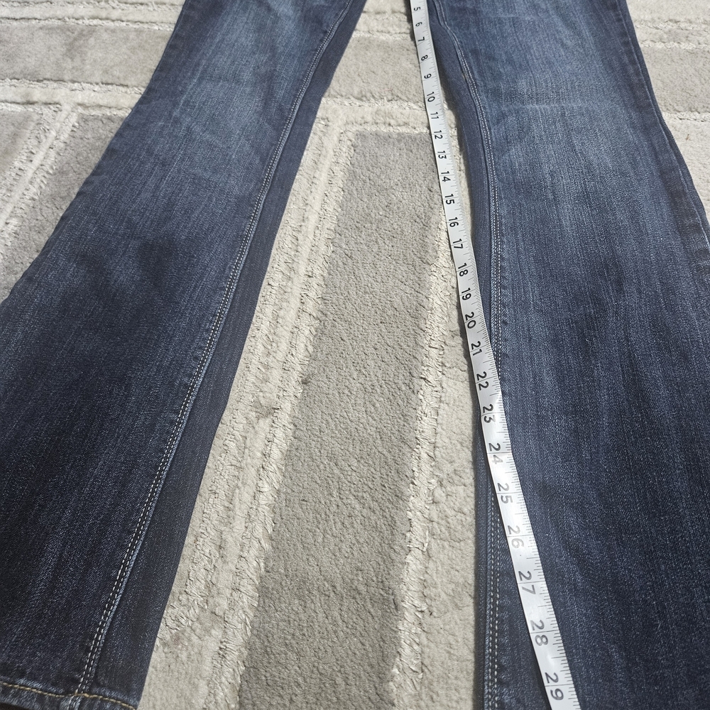 Classic Dark Blue Women’s Jeans - Comfortable Everyday Fit - Picture 6 of 9
